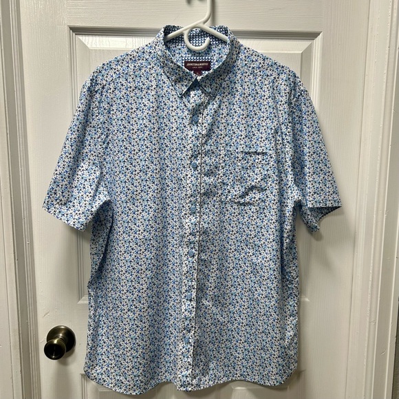 Johnston & Murphy Men’s Short Sleeved Shirt, XL, Airplane Print, Blue & White - Picture 2 of 10